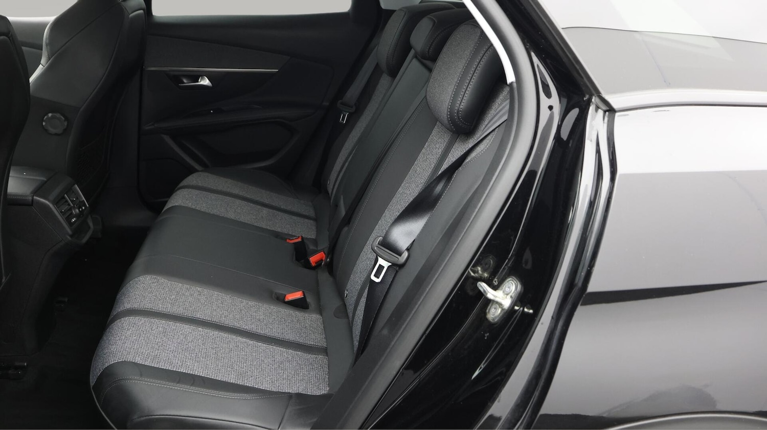 Used Peugeot 3008 2020 for sale - 76499592: Photo 17