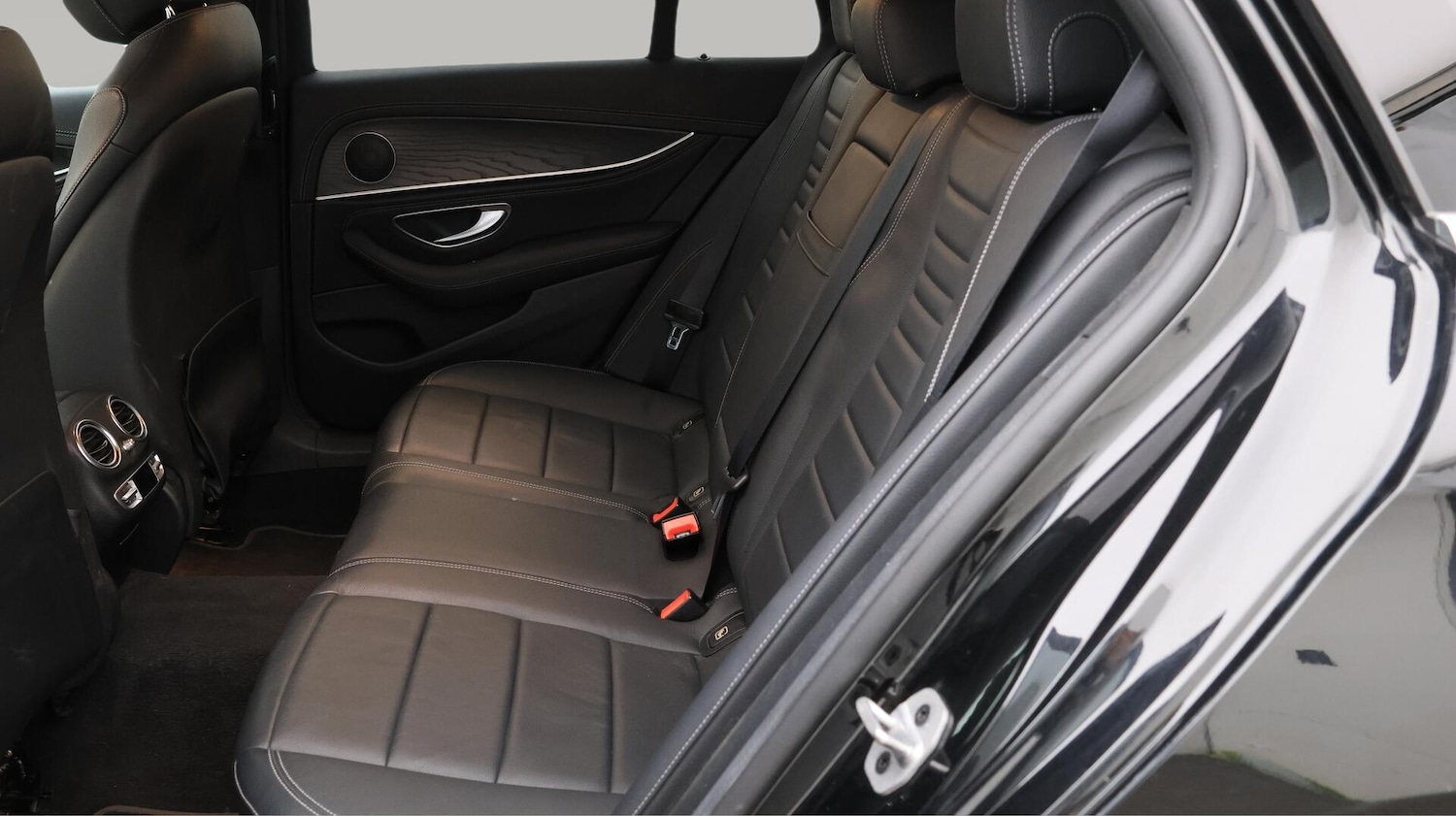 Used Mercedes-Benz E Class 2021 for sale - 76538405: Photo 17