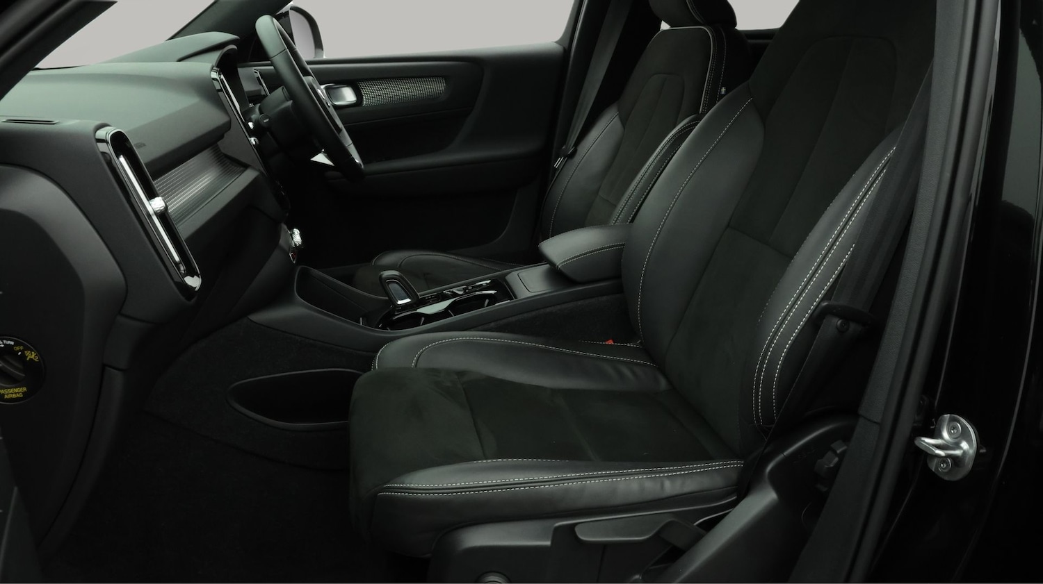 Used Volvo XC40 2022 for sale - 77528174: Photo 14