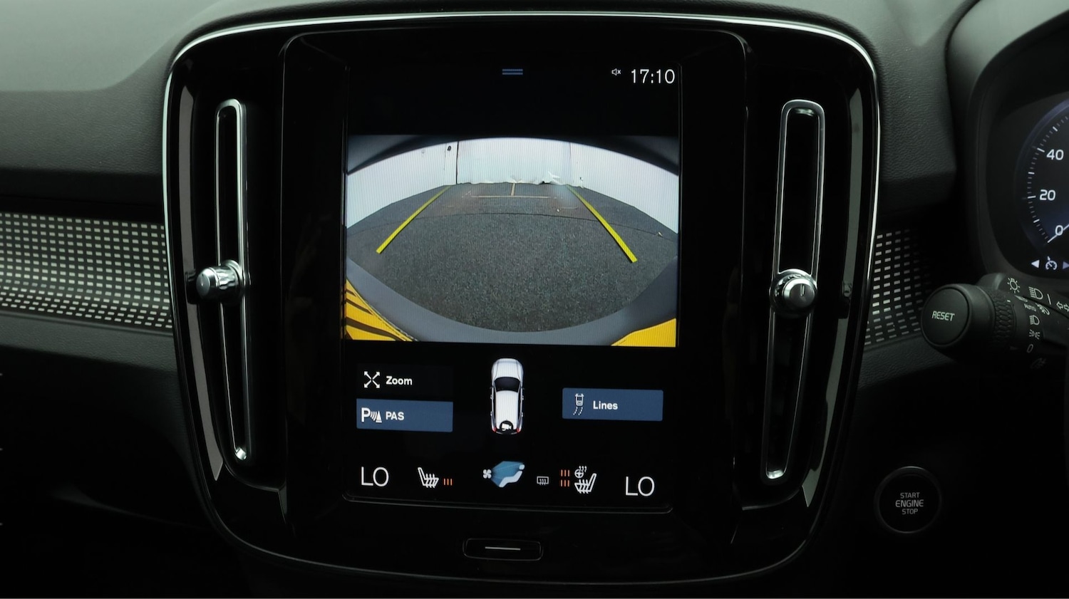 Used Volvo XC40 2022 for sale - 77528174: Photo 24