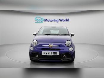 Used Abarth 595 2022 for sale - 76633659: Photo