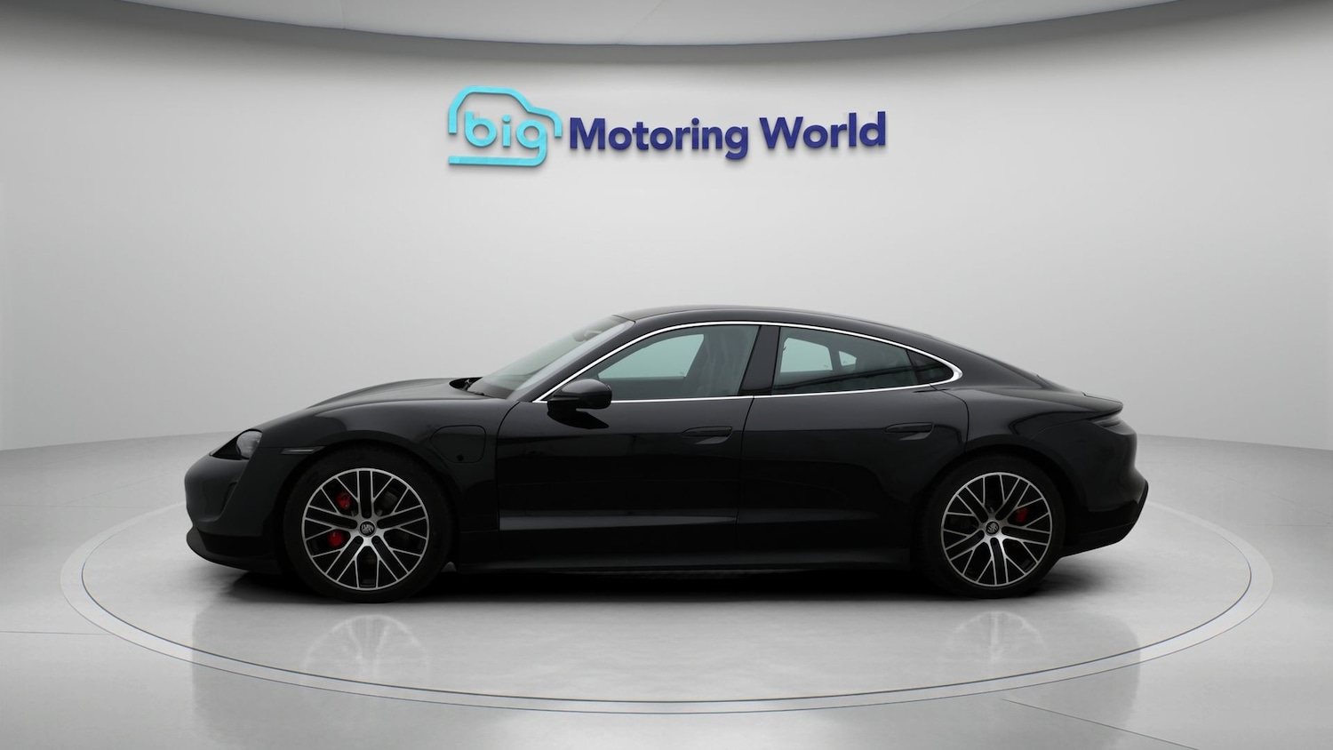 Used Porsche Taycan 2020 for sale - 77318418: Photo 4