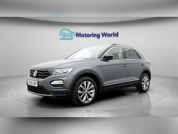 Used Volkswagen T-Roc 2019 for sale - 77137158: Photo