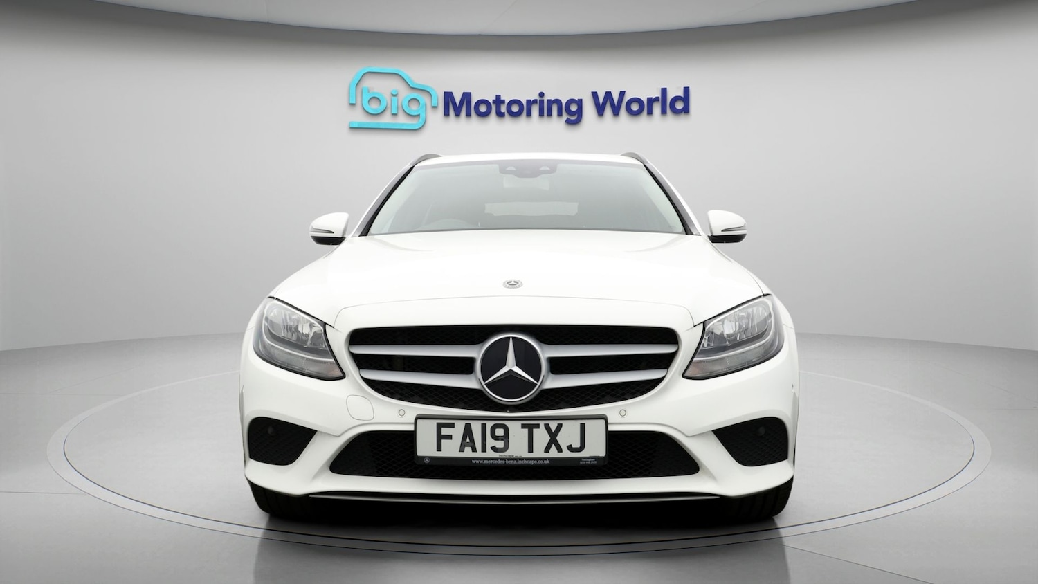Used Mercedes-Benz C Class 2019 for sale - 77881451: Photo 2