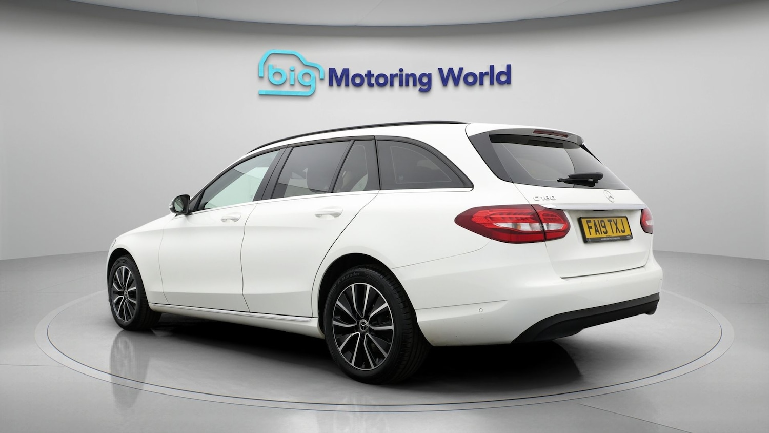 Used Mercedes-Benz C Class 2019 for sale - 77881451: Photo 5