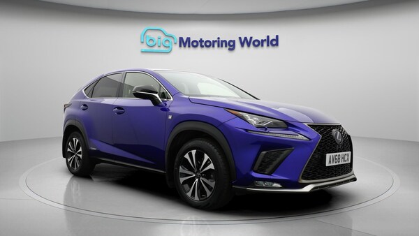 Used Lexus NX 2018 for sale - 75669712: Photo 2