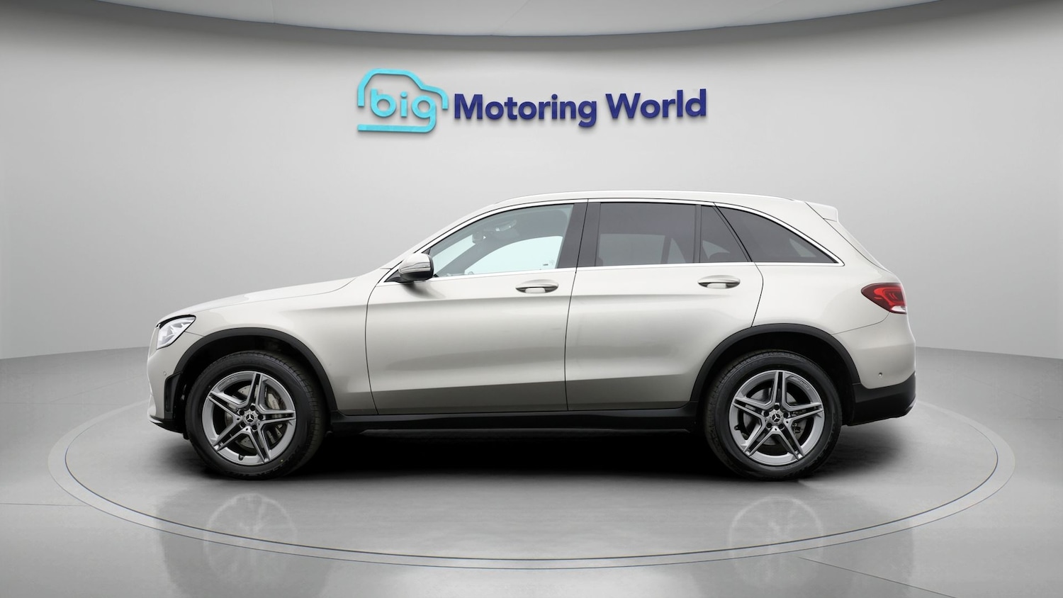 Used Mercedes-Benz GLC 2022 for sale - 77214303: Photo 4