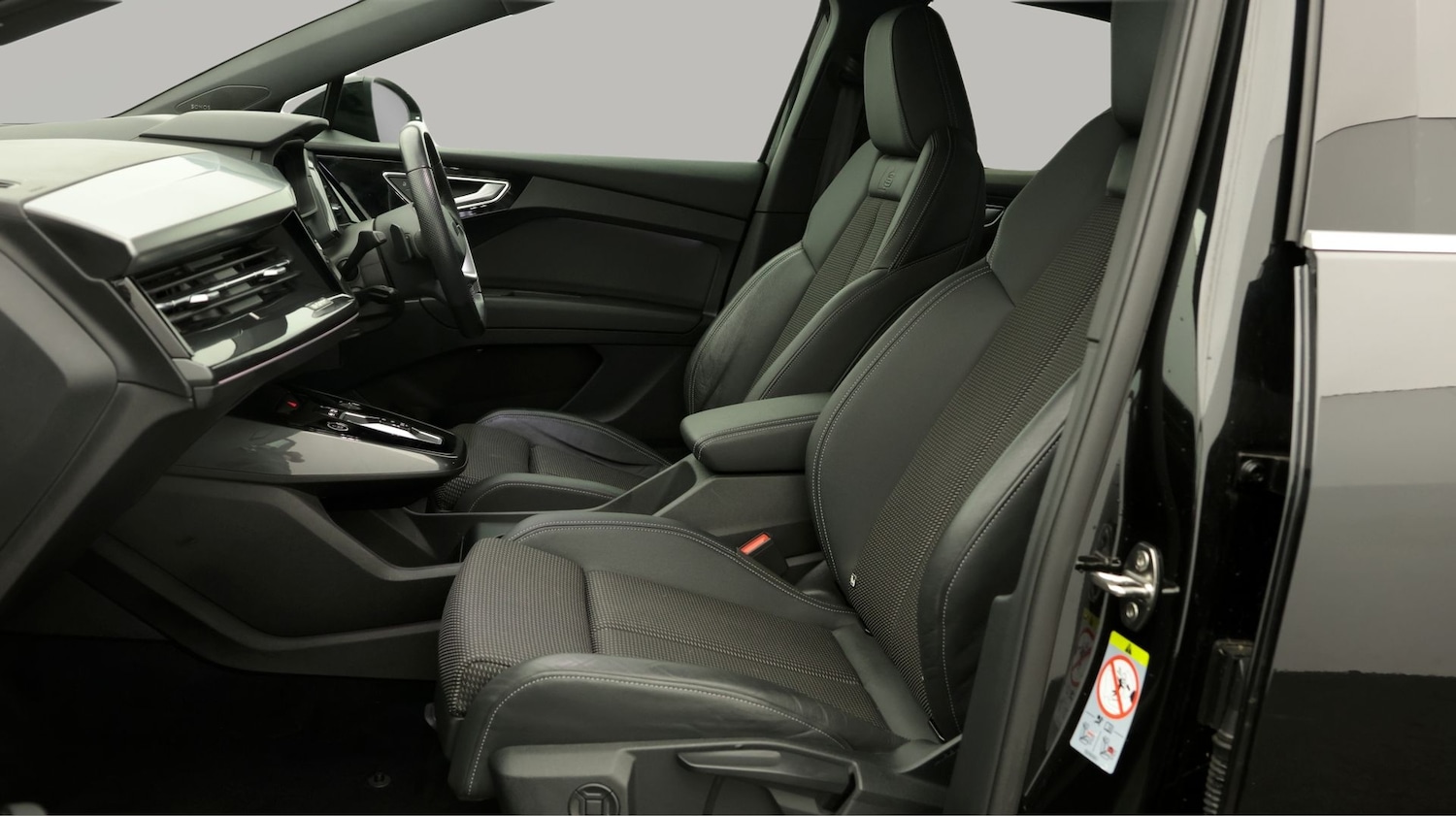 Used Audi Q4 e-tron 2023 for sale - 77750411: Photo 14