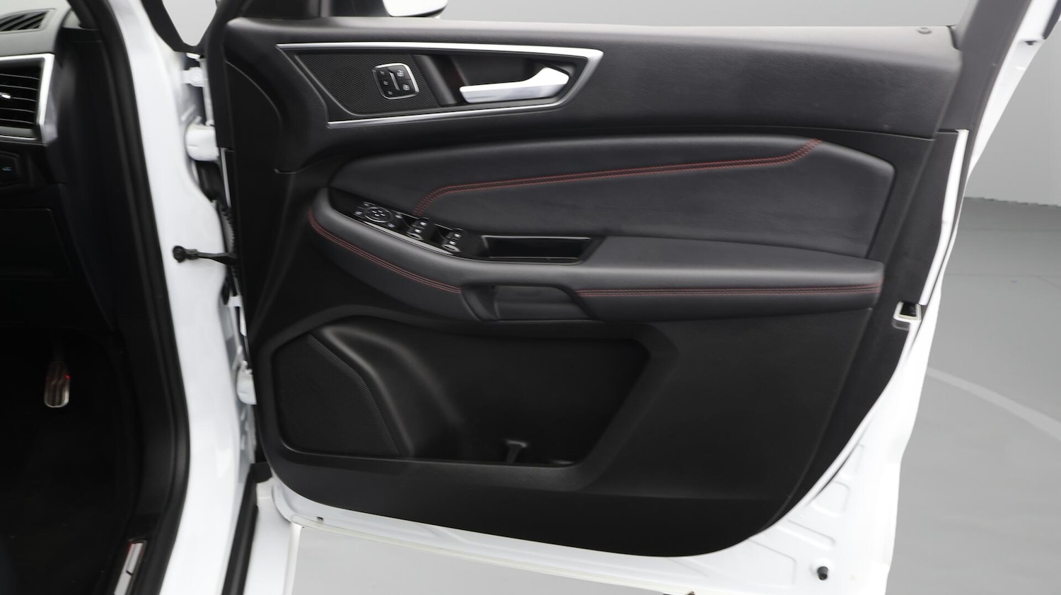 Used Ford S-Max 2023 for sale - 76398570: Photo 16