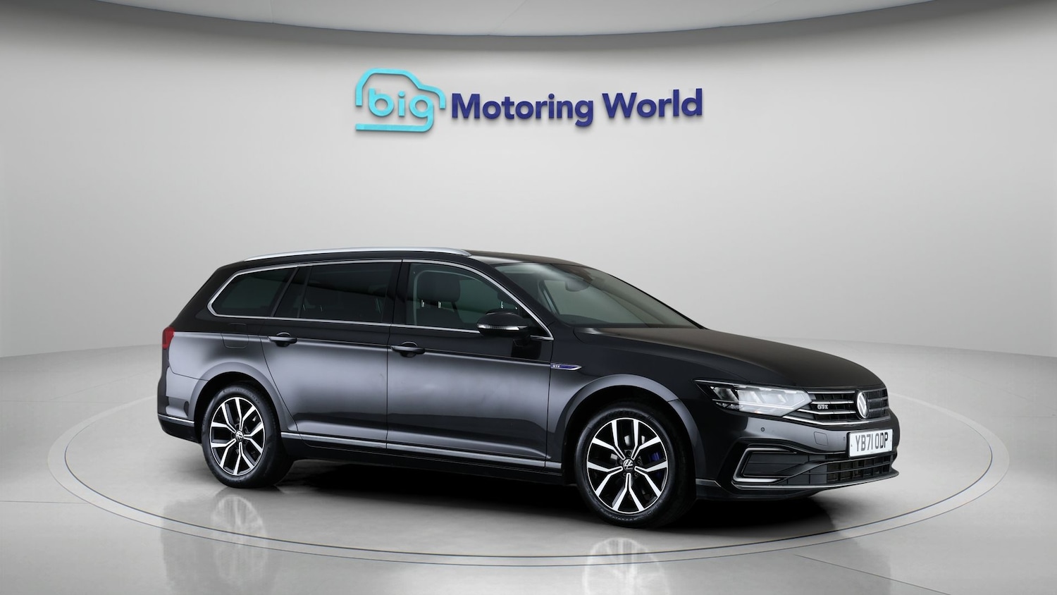 Used Volkswagen Passat 2022 for sale - 78040631: Photo 1