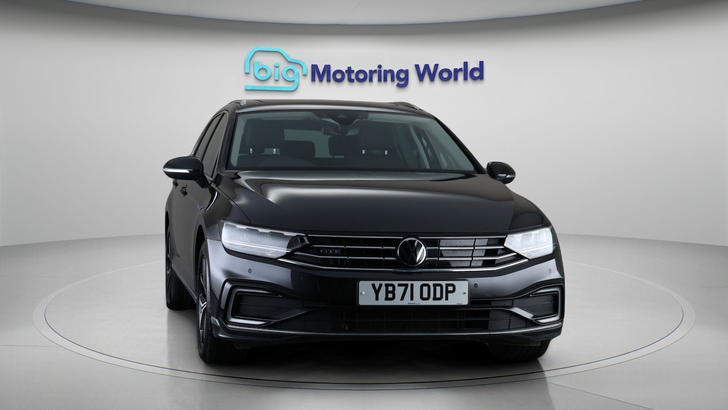 Used Volkswagen Passat 2022 for sale - 78040631: Photo 2