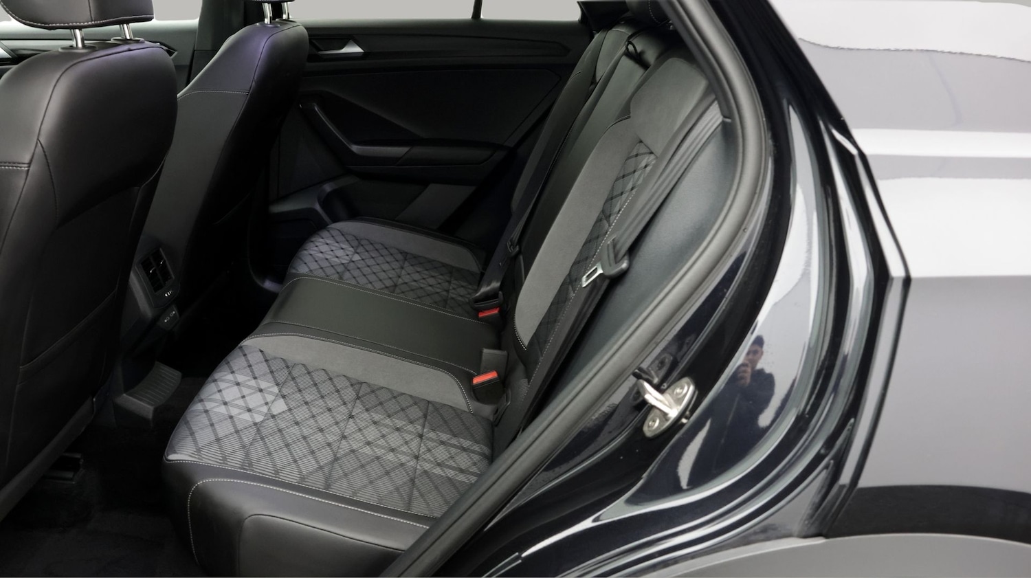 Used Volkswagen T-Roc 2024 for sale - 78078244: Photo 16