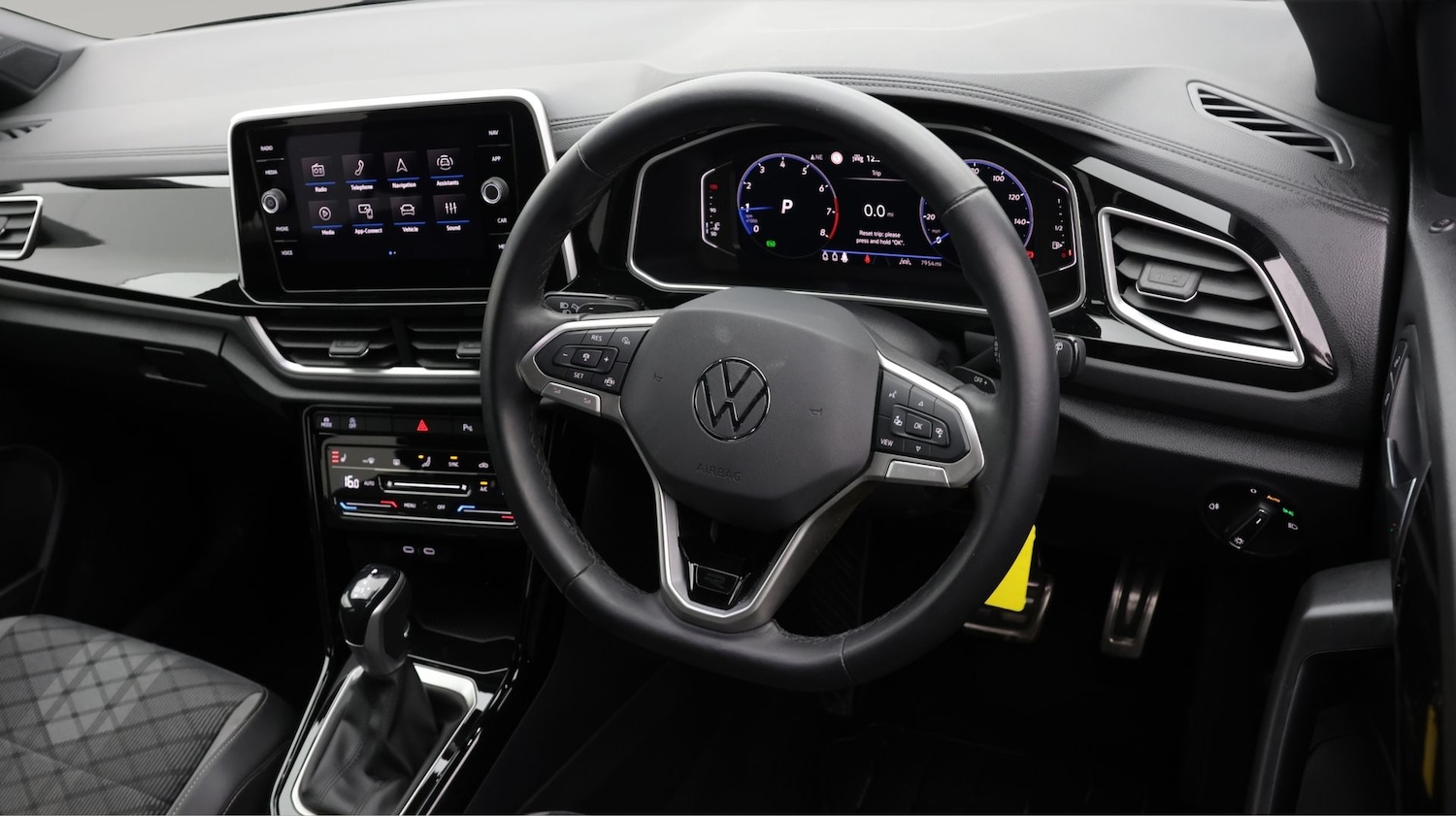 Used Volkswagen T-Roc 2024 for sale - 78078244: Photo 9