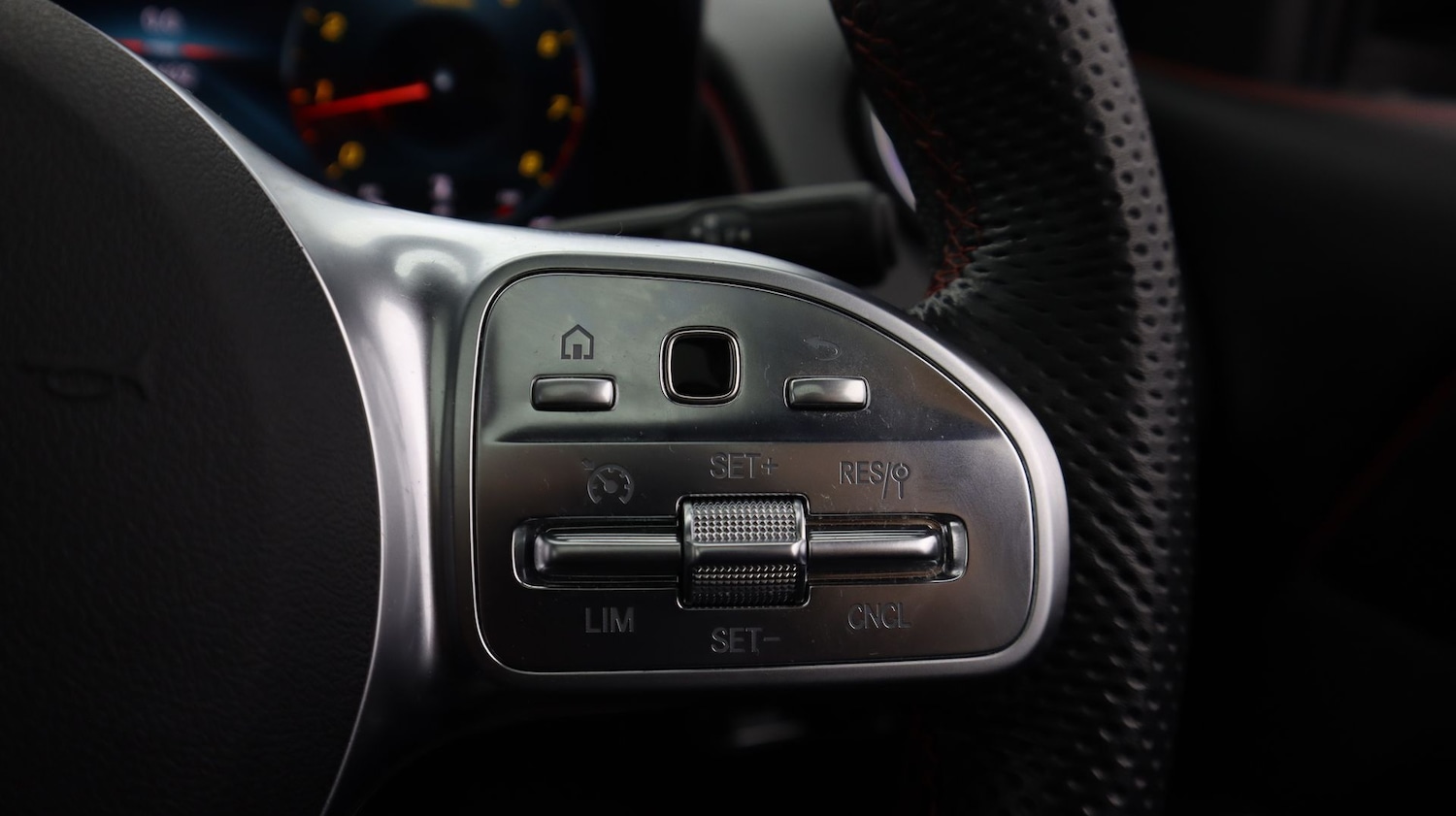 Used Mercedes-Benz GLB for sale - 77687485: Photo 27