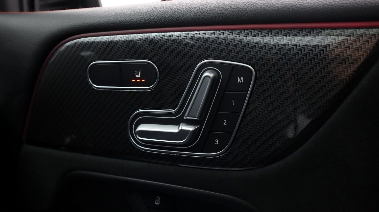 Used Mercedes-Benz GLB for sale - 77687485: Photo 28