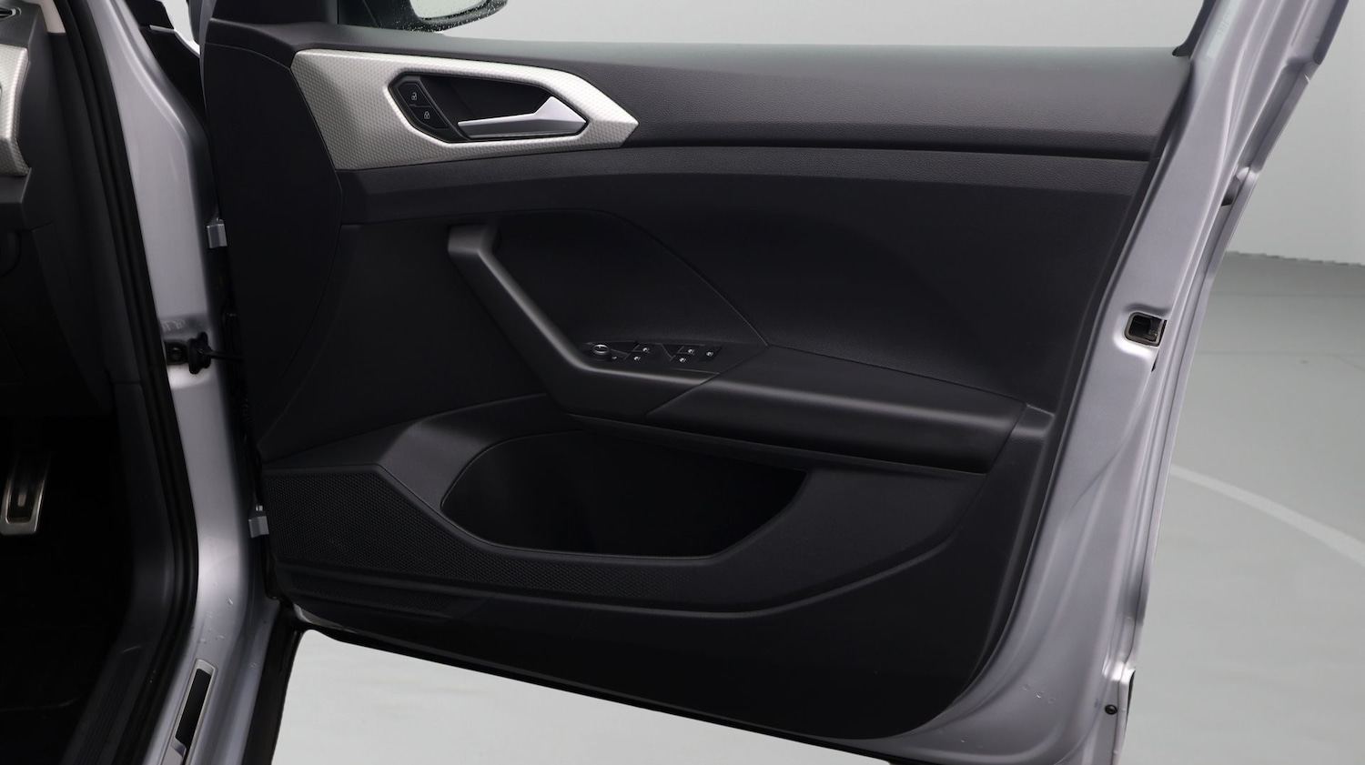 Used Volkswagen T-Cross 2024 for sale - 77342862: Photo 15