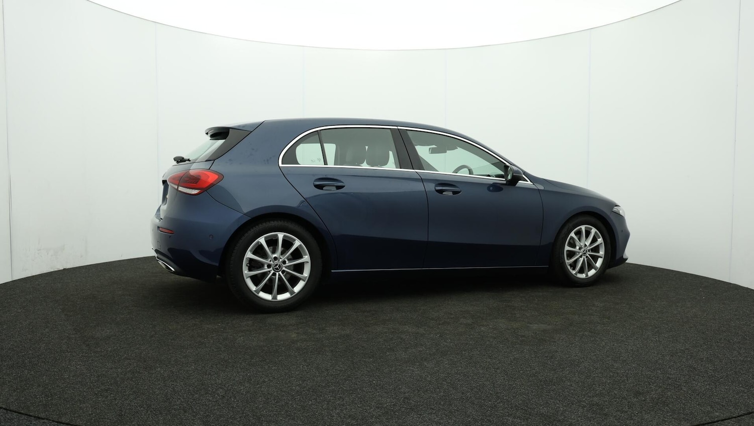 Used Mercedes-Benz A-Class 2019 for sale - 76072323: Photo 40