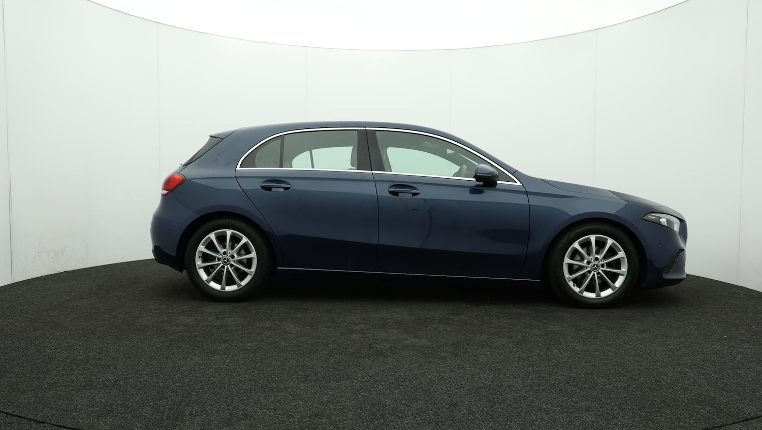Used Mercedes-Benz A-Class 2019 for sale - 76072323: Photo 44