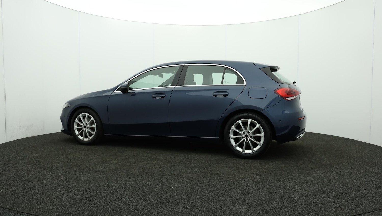 Used Mercedes-Benz A-Class 2019 for sale - 76072323: Photo 76