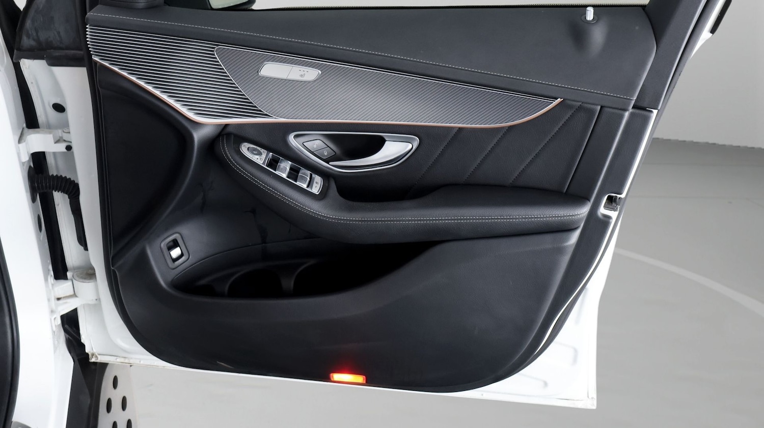 Used Mercedes-Benz EQC 2023 for sale - 77675813: Photo 15