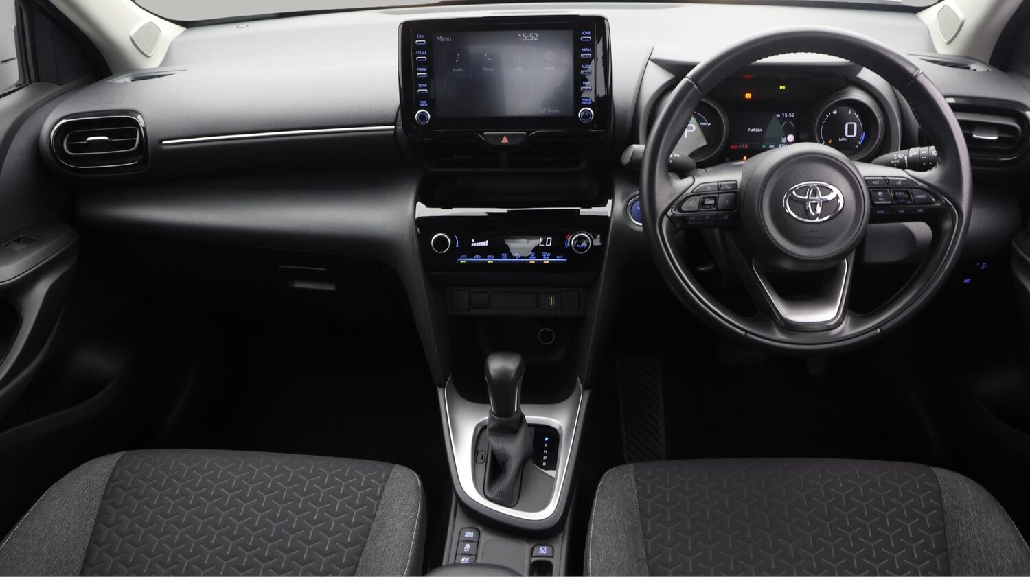 Used Toyota Yaris Cross 2023 for sale - 76189796: Photo 14
