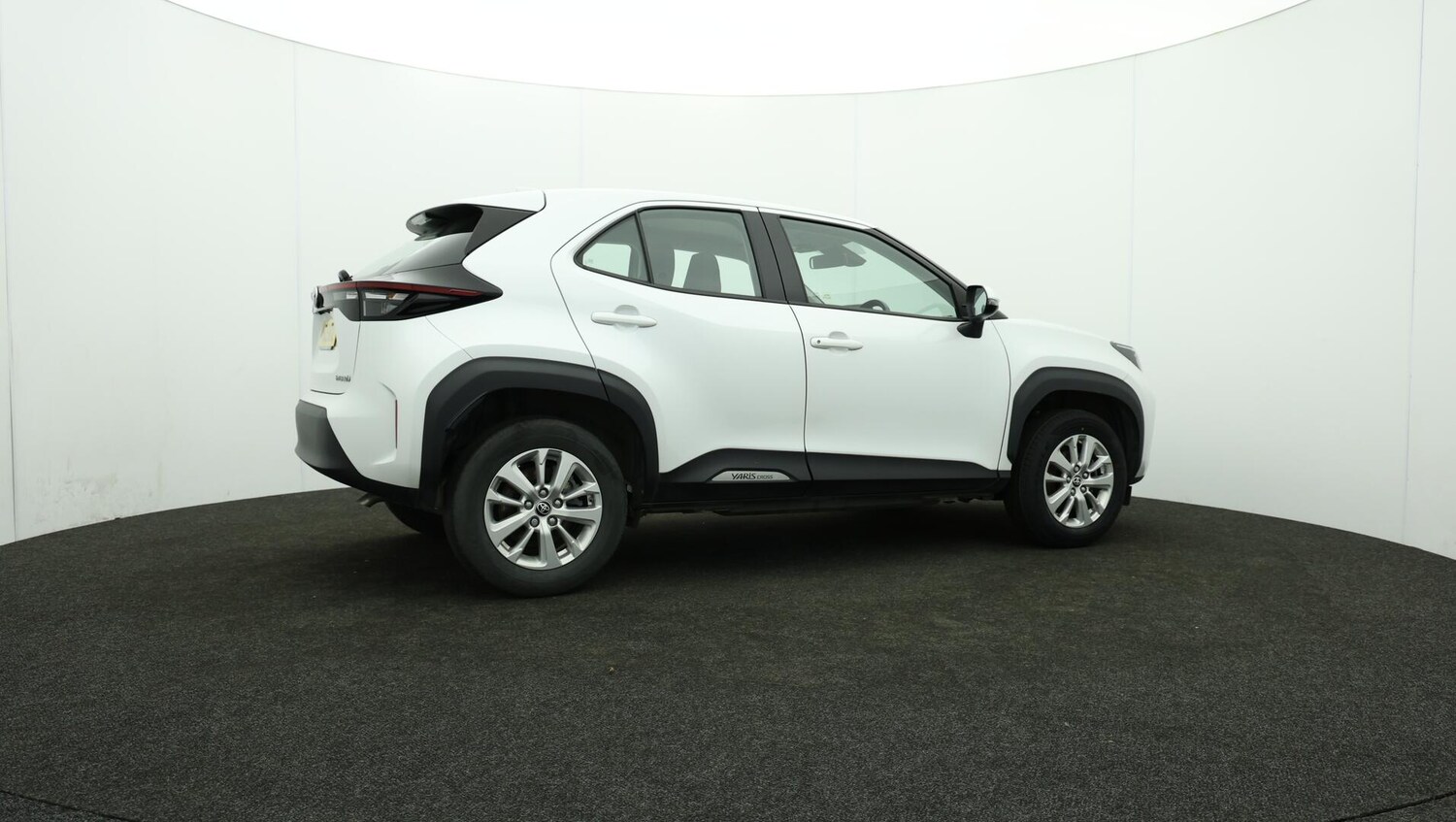Used Toyota Yaris Cross 2023 for sale - 76189796: Photo 40