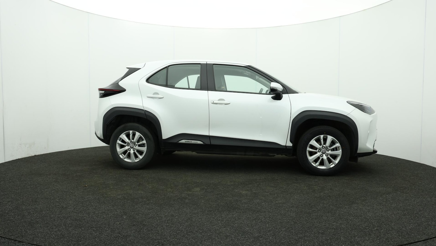 Used Toyota Yaris Cross 2023 for sale - 76189796: Photo 45