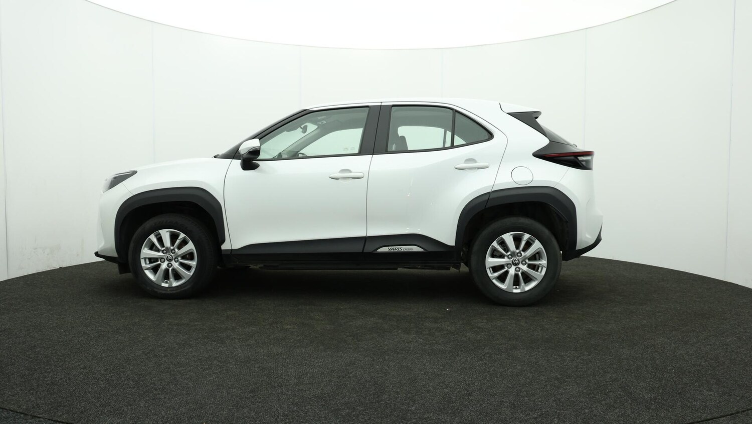 Used Toyota Yaris Cross 2023 for sale - 76189796: Photo 74