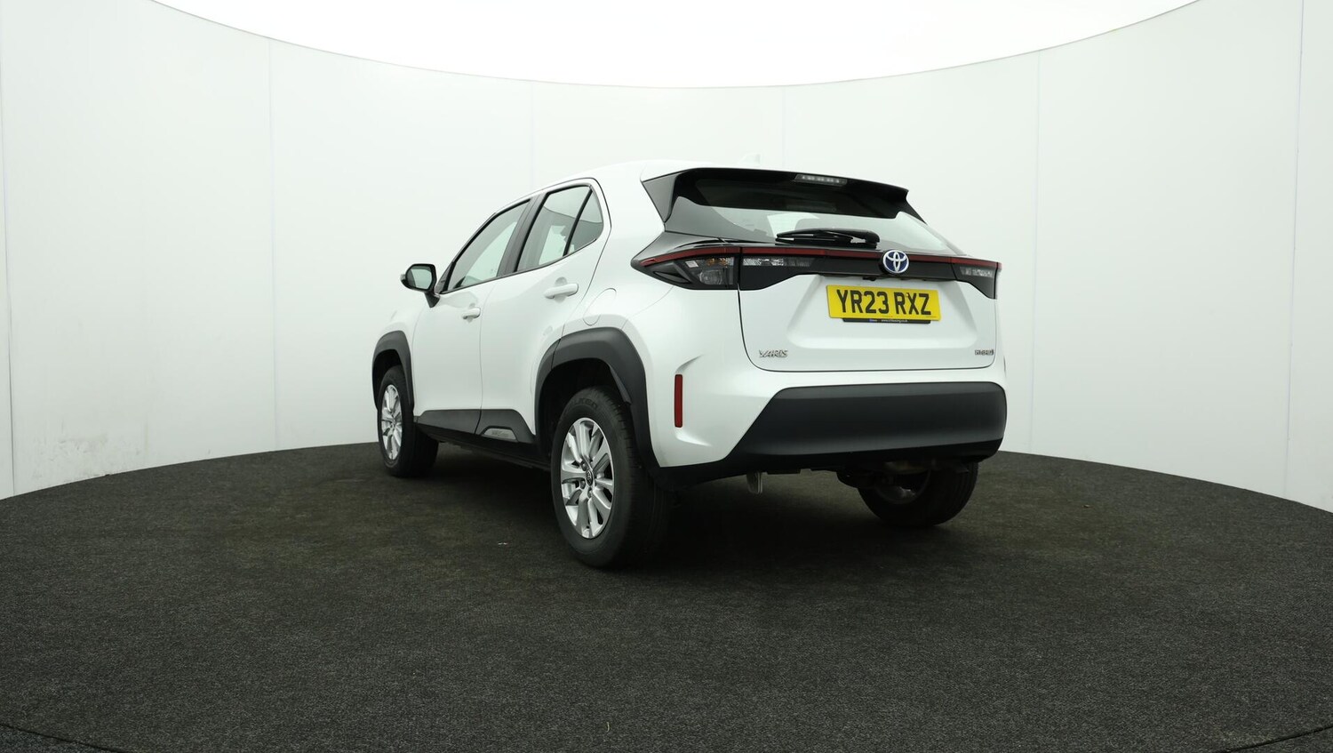 Used Toyota Yaris Cross 2023 for sale - 76189796: Photo 83