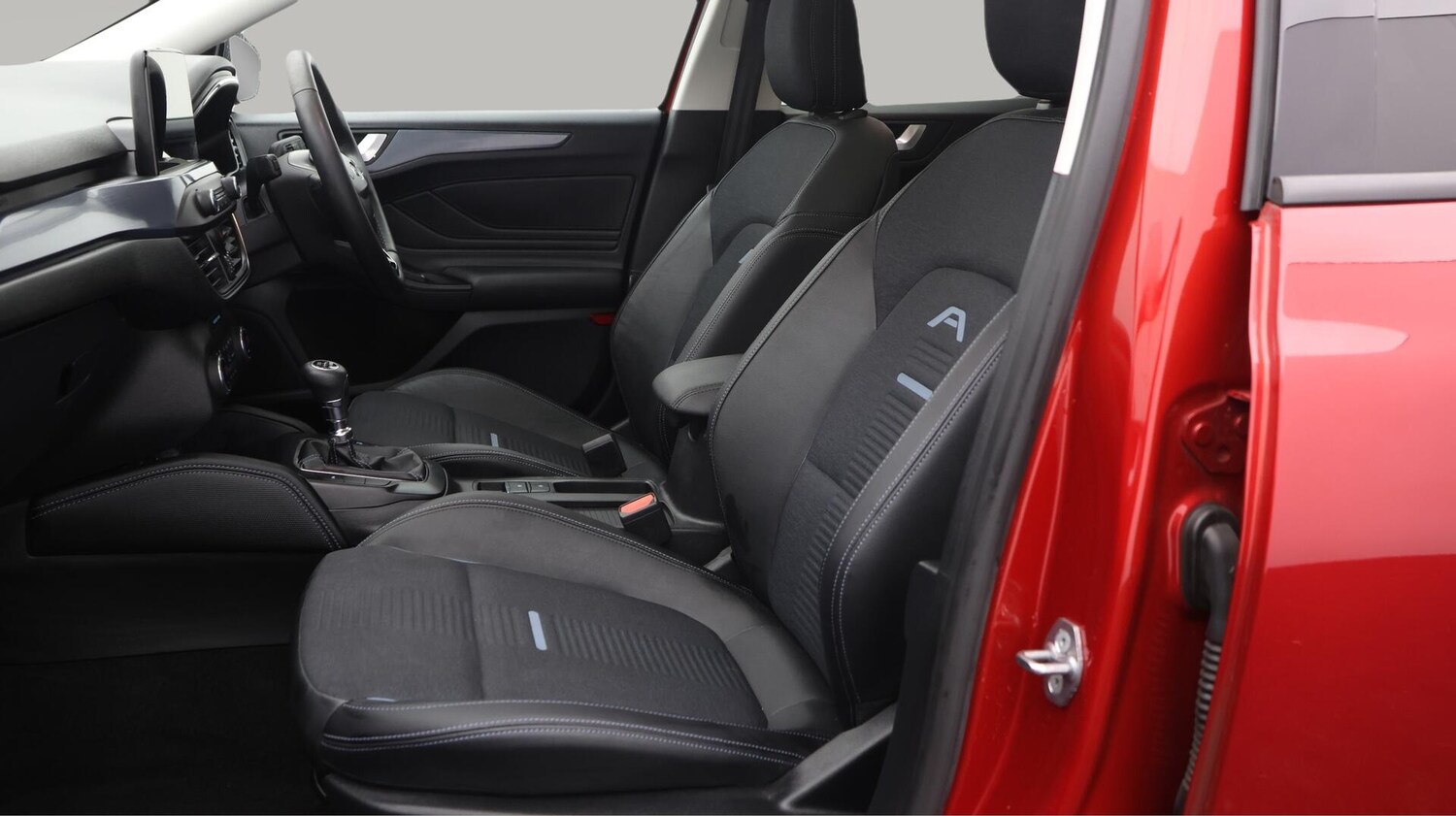 Used Ford Focus 2021 for sale - 76512996: Photo 15