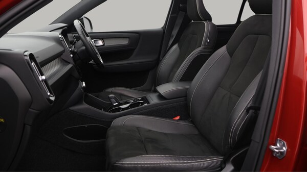 Used Volvo XC40 for sale - 76315195: Photo 15