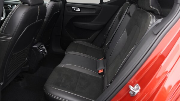 Used Volvo XC40 for sale - 76315195: Photo 17