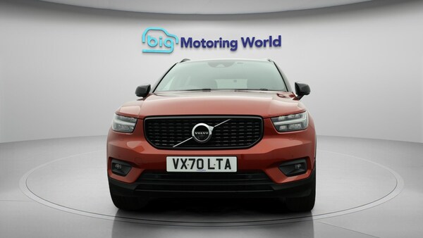 Used Volvo XC40 for sale - 76315195: Photo 3