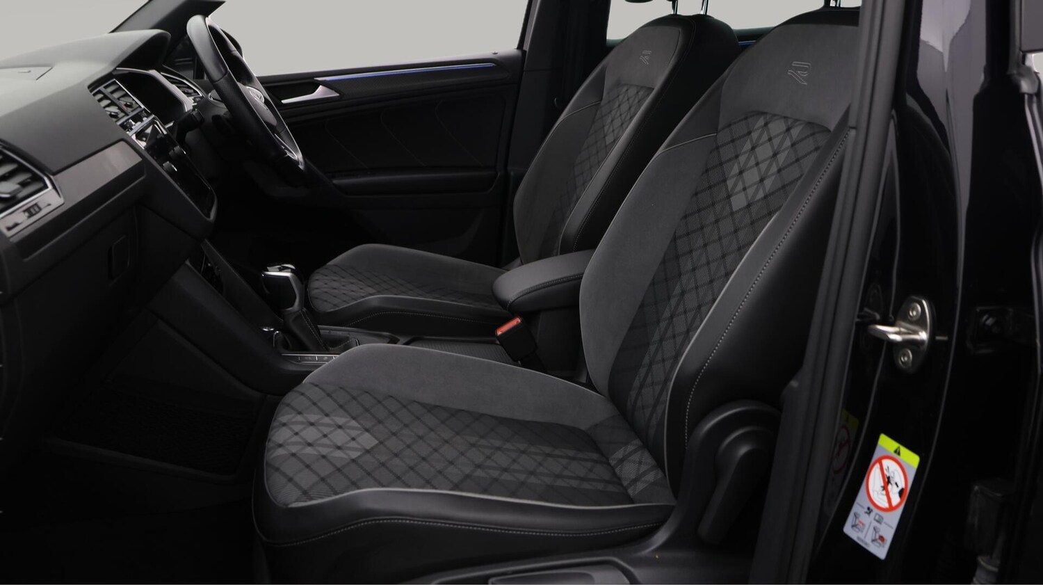 Used Volkswagen Tiguan 2020 for sale - 76743489: Photo 15