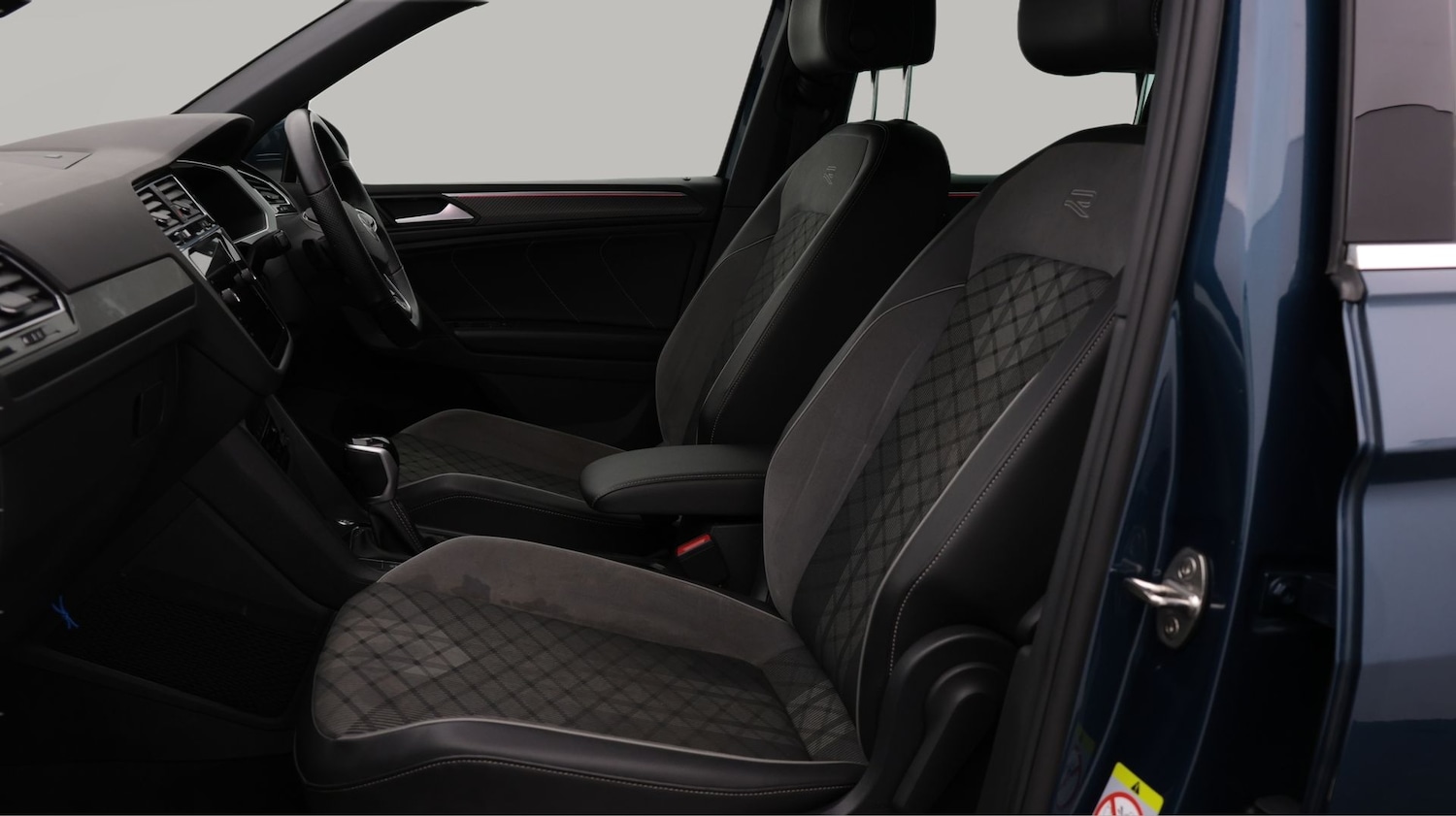 Used Volkswagen Tiguan 2023 for sale - 77906184: Photo 14