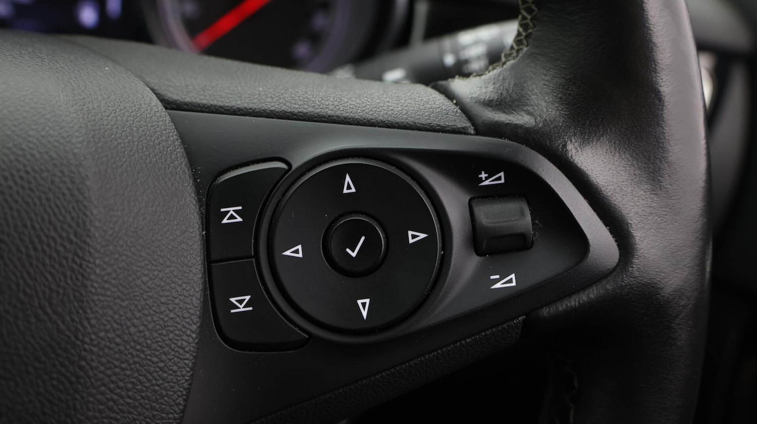 Used Vauxhall Astra 2018 for sale - 76424451: Photo 25