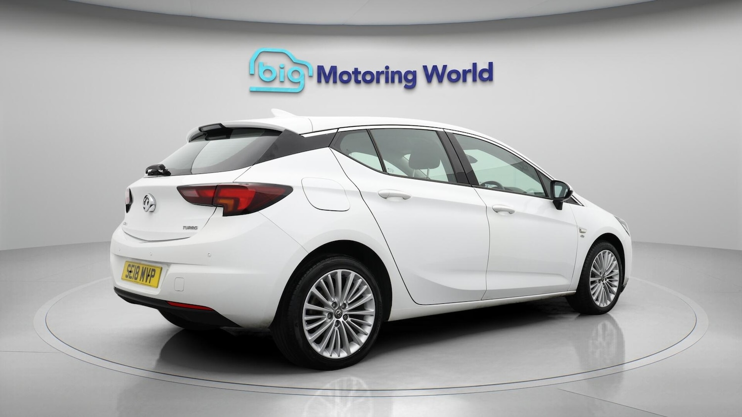 Used Vauxhall Astra 2018 for sale - 76424451: Photo 8