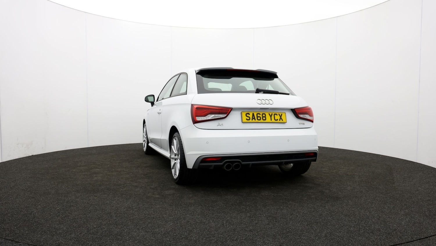 Used Audi A1 2018 for sale - 77114349: Photo 2