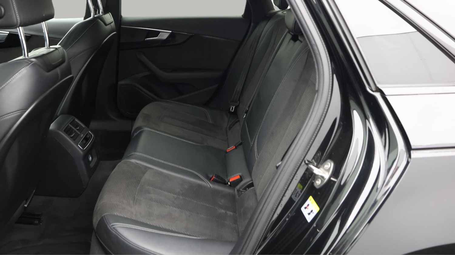 Used Audi A4 2019 for sale - 76484946: Photo 17