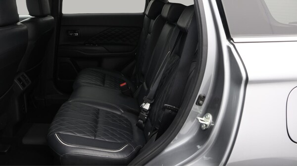 Used Mitsubishi Outlander 2021 for sale - 76295222: Photo 17
