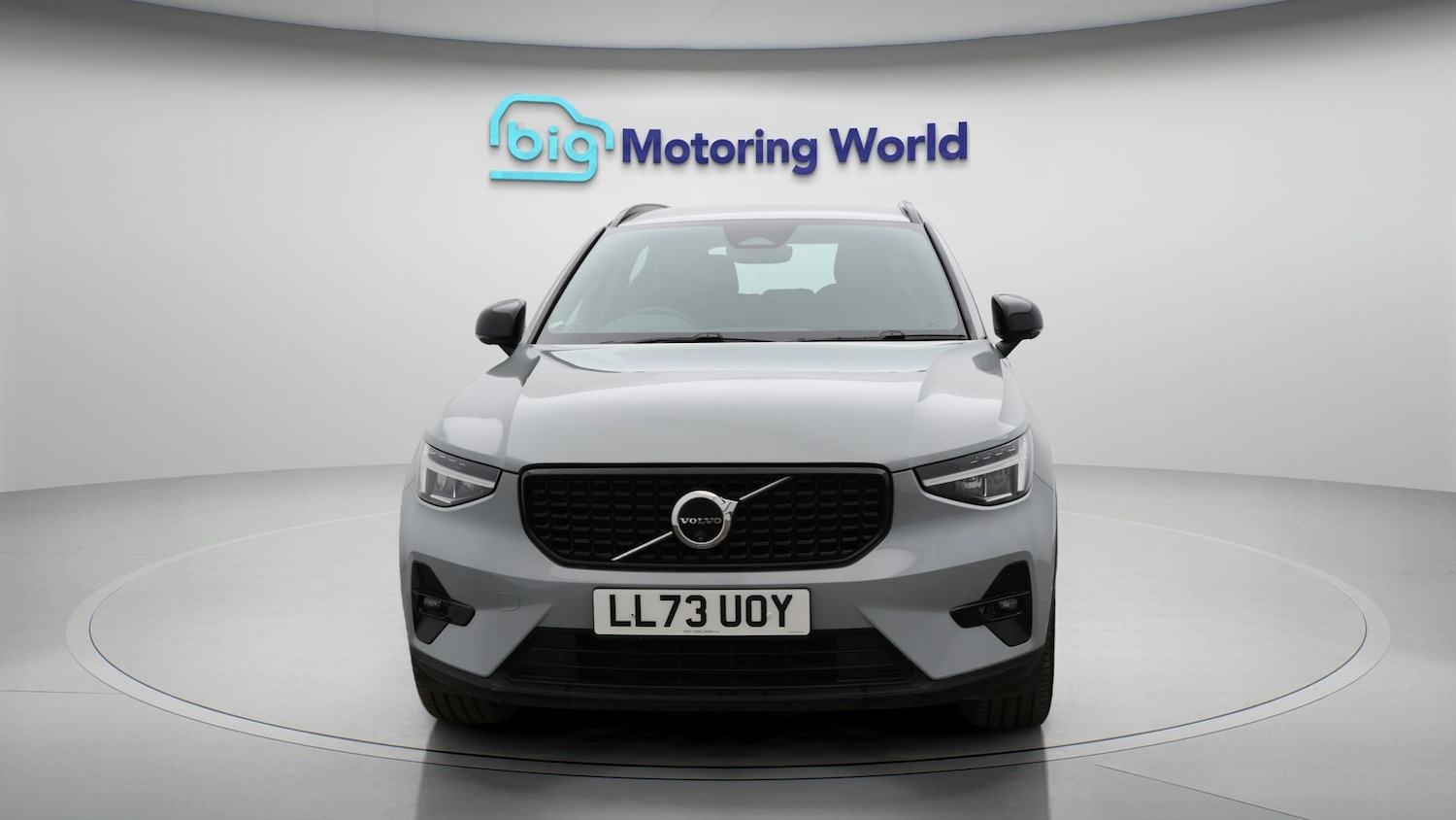 Used Volvo XC40 2023 for sale - 77245395: Photo 2