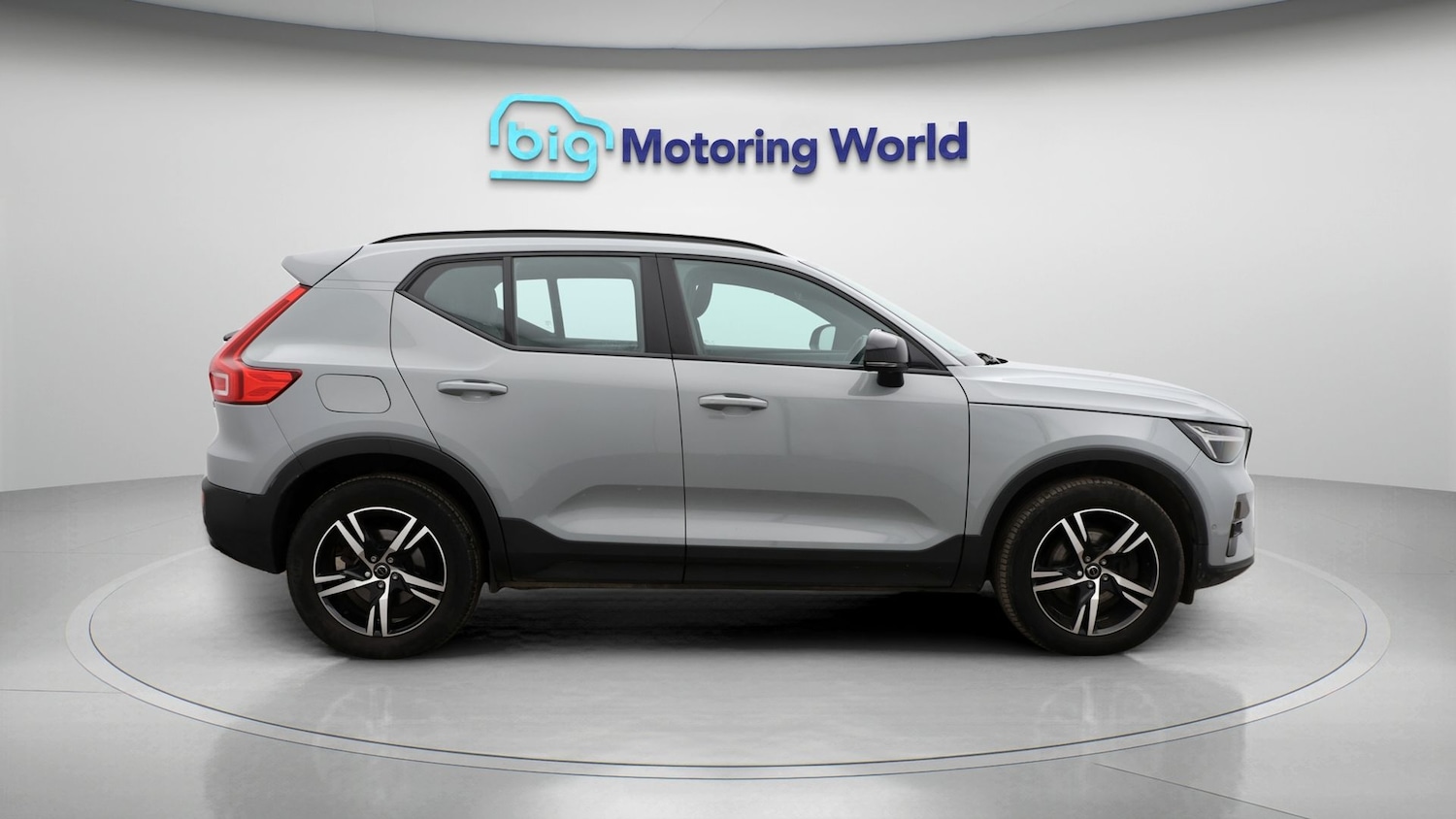 Used Volvo XC40 2023 for sale - 77245395: Photo 8