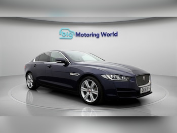 Used Jaguar XE 2018 for sale - 79175228: Photo