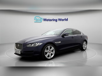 Used Jaguar XE 2018 for sale - 79175228: Photo