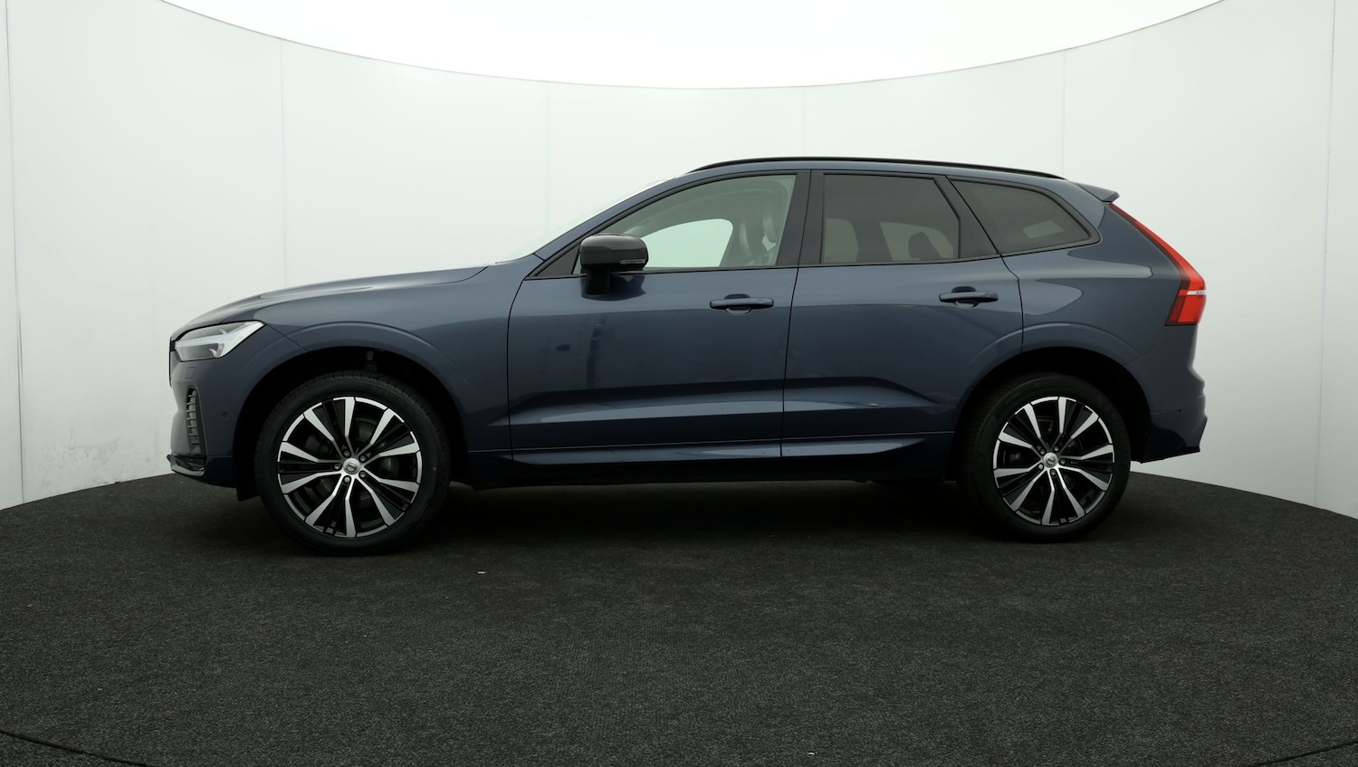 Used Volvo XC60 2023 for sale - 76809754: Photo 64