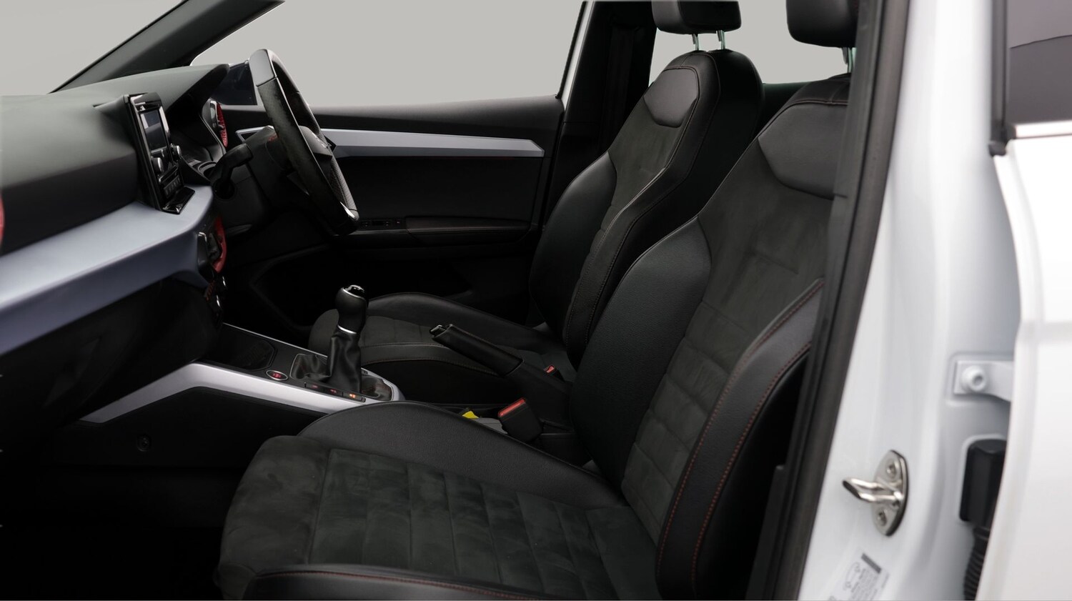 Used SEAT Arona 2023 for sale - 77901408: Photo 14