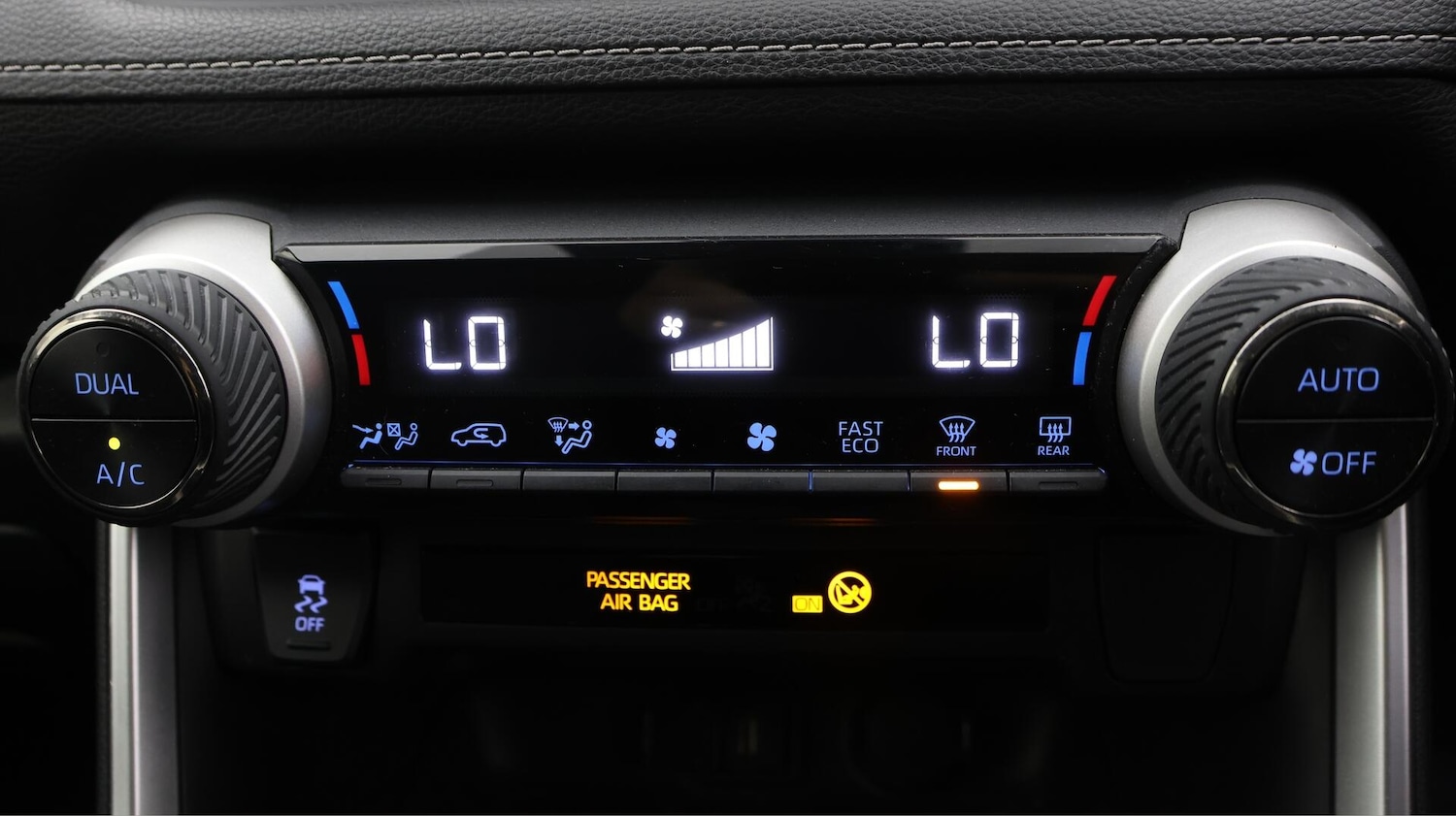 Used Toyota RAV4 2020 for sale - 76013690: Photo 13