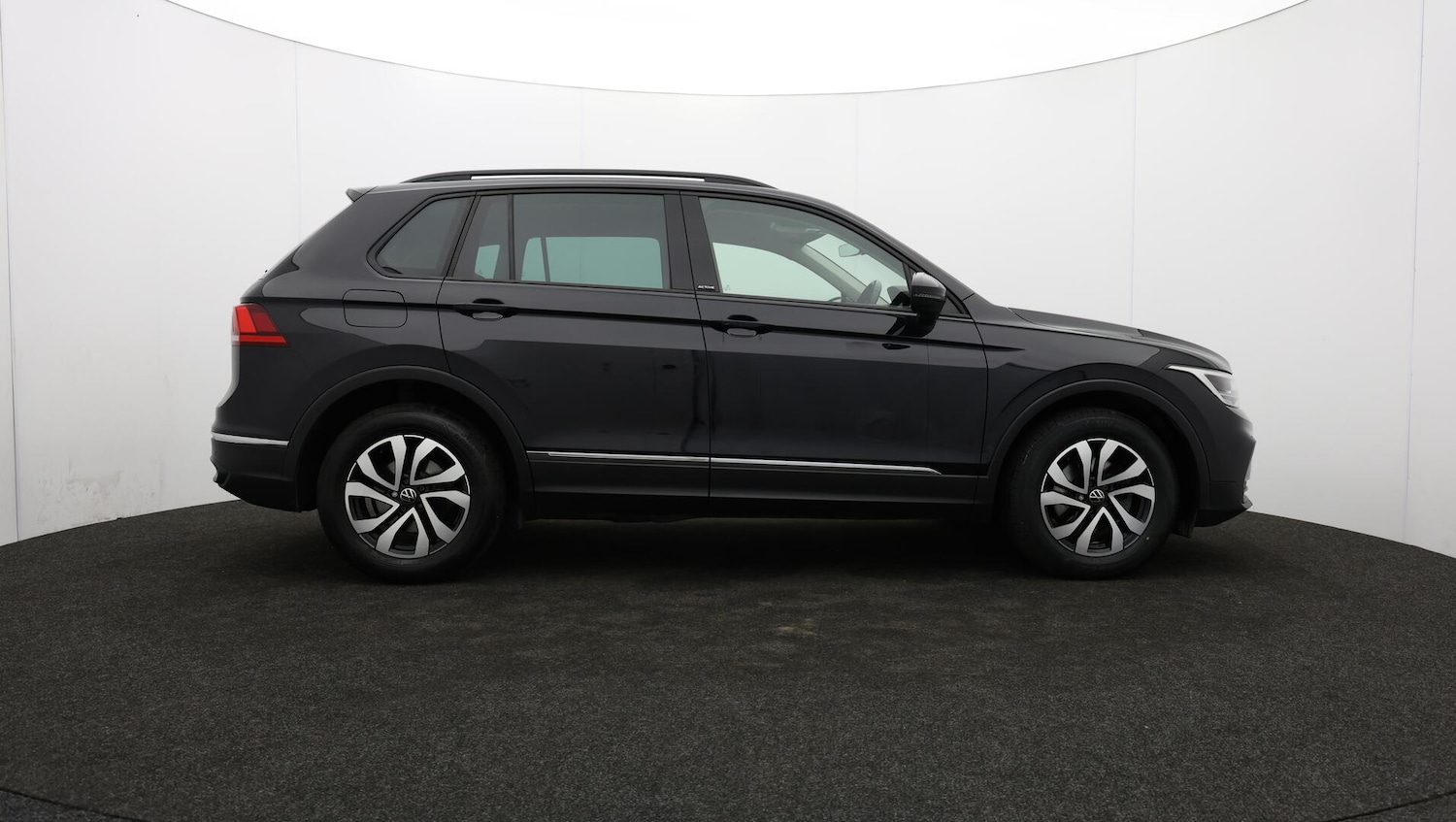 Used Volkswagen Tiguan 2022 for sale - 76175487: Photo 42