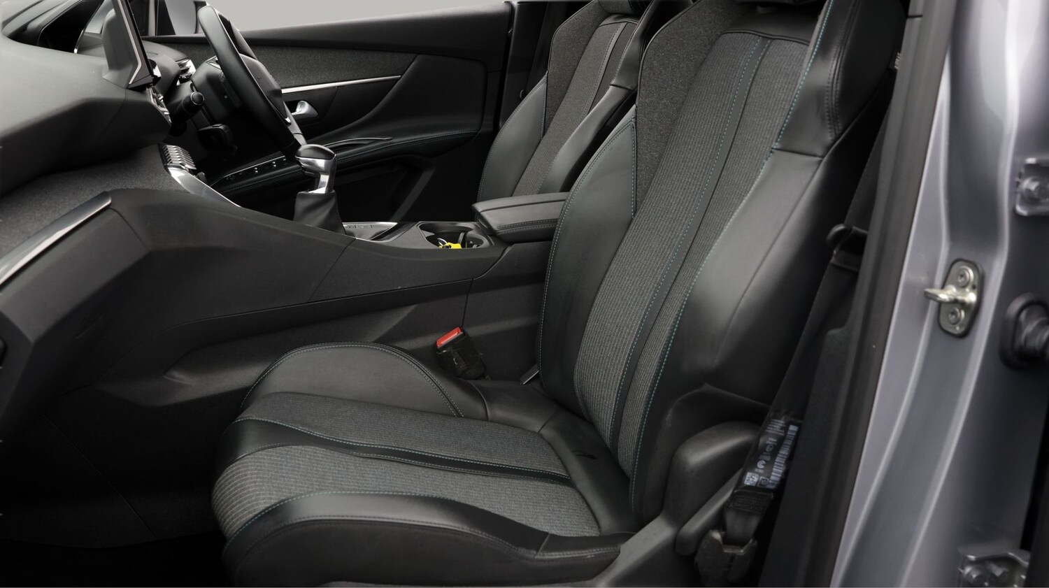 Used Peugeot 5008 2021 for sale - 77577024: Photo 14