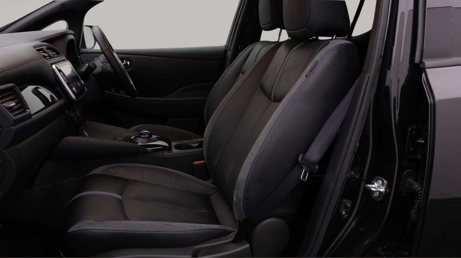 Used Nissan Leaf 2024 for sale - 77536303: Photo 14